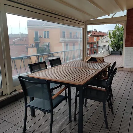 Penthouse Milanview Penthouse شقة